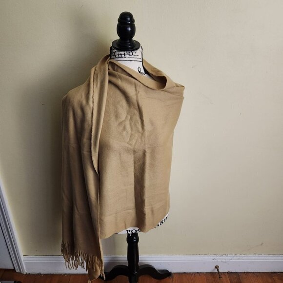 Super Soft Neutral Tan Fringe Scarf Wrap 70"x28" - Picture 4 of 5